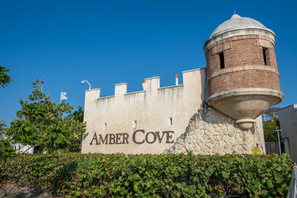Terminal Turística Amber Cove